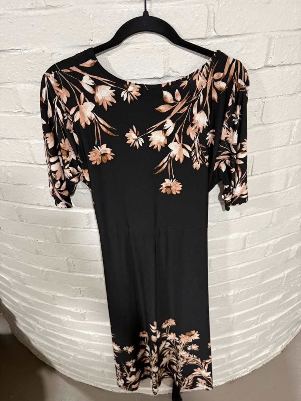 MSK Black Floral V-Neck Tie-Waist Midi Dress with Blush Flowers - Picture 3 of 3